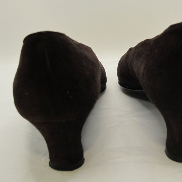 J Renee brown and gold suede 1.5 inch heels - 8.5 - Picture 5 of 6